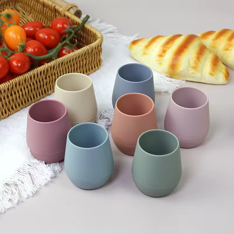 High Quality Unbreakable Silicone Cup Egg Shape Small Drinking Cup