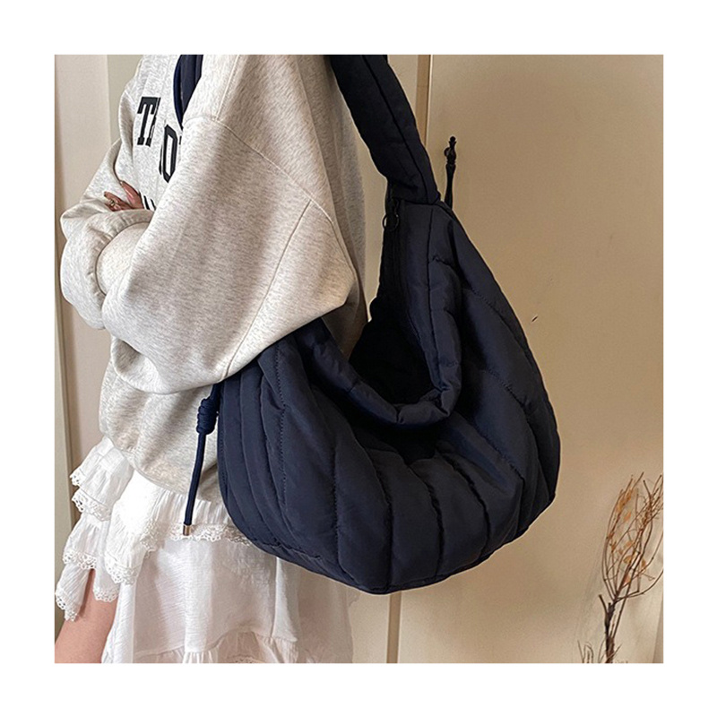 Cloud Print Foldable Tote Bag Large Capacity Commuter Dumpling Bag Cotton and Down Bag New Bubble Shoulder Bag Nylon Drawstring Crossbody Bag