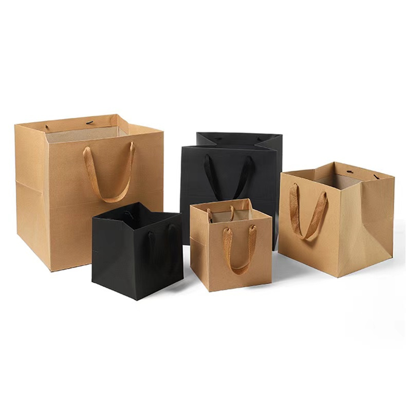 Wholesale Kraft Paper Packaging Shopping for Clothing Shoes Ready to Ship Paper Bags