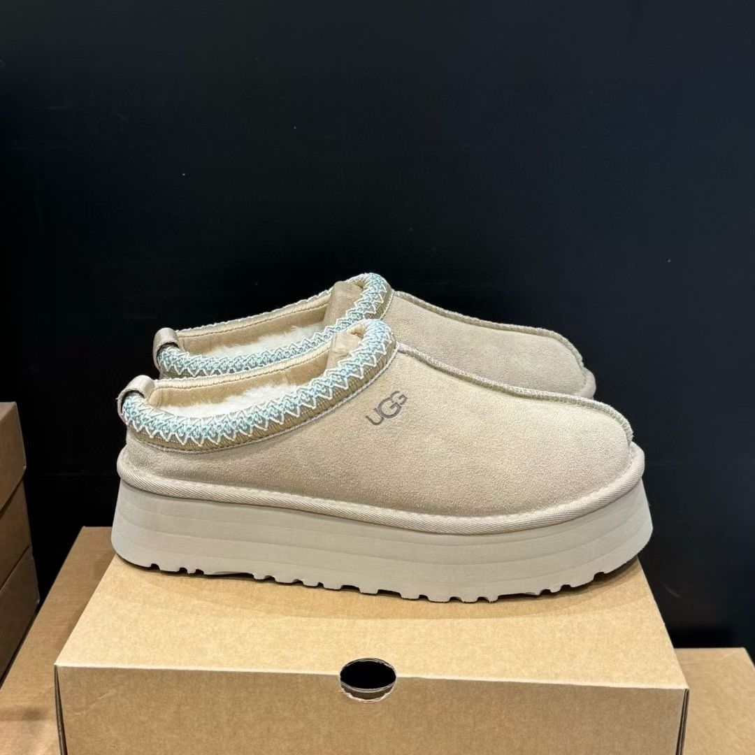 Uggss 2024 Top Quality Uggss Classic Shoes for Woman Indoor and Outdoor Leisure Shoes Brand Fancy Slippers