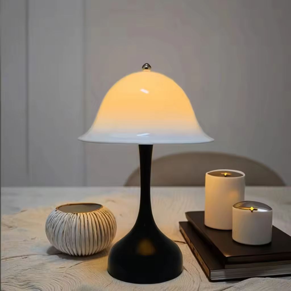 Manufacturer Good Price Cordless Table Lamp Chargeable Romantic Atmosphere Lighting Luxury Table Lamp