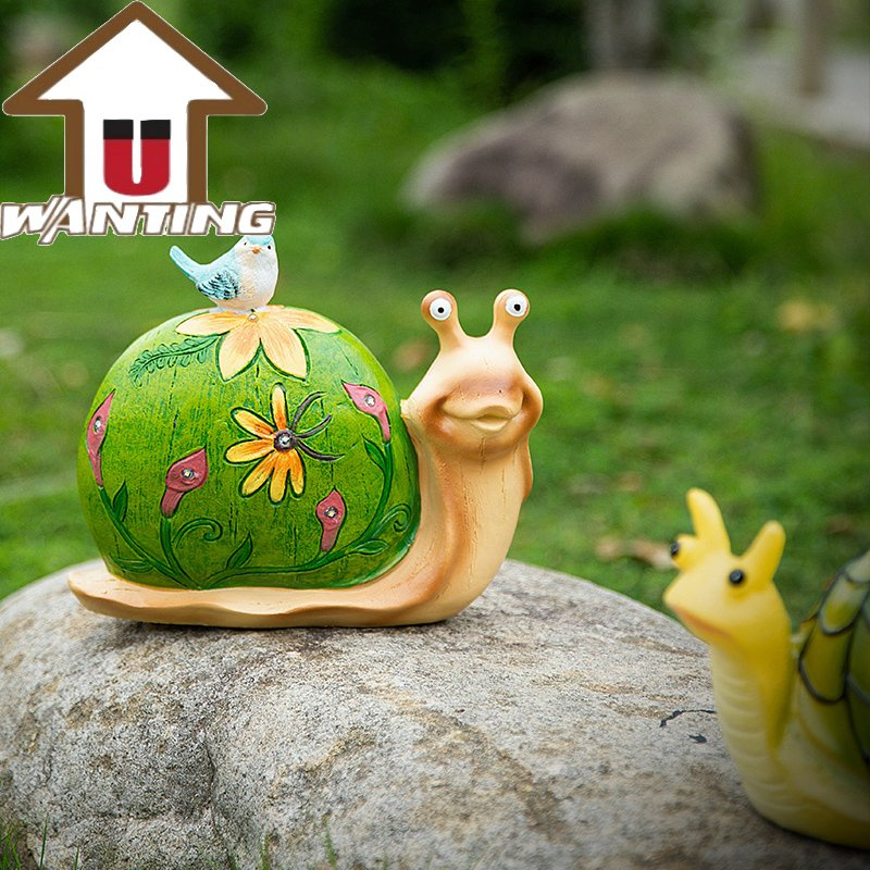 Christmas Ornament Promotional Gift 2024 Hot Sale Garden Decoration Snail Home Decor