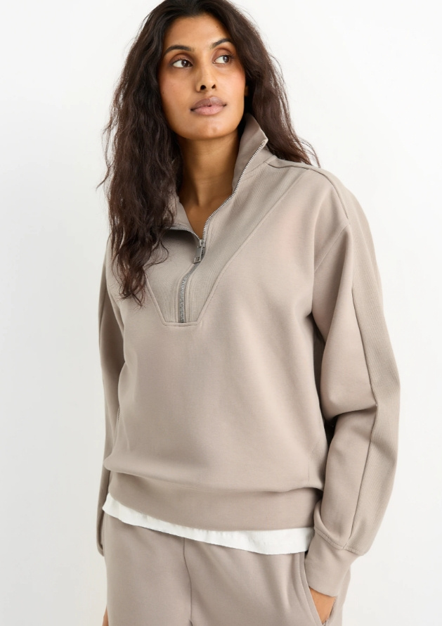 Premium High Quality Women's Basic Sweatshirt in Lightweight Stretch Fabric Warm in Cold Weather
