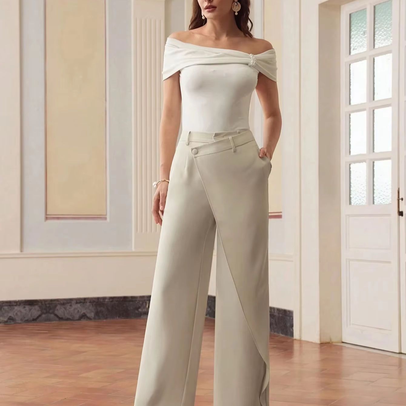 2024 Women's Loose Fit Asymmetric Desiqn Hiqh Waist Wide Leg Long Suit Pants in White Casual Buttonladiestrousers for Autumn