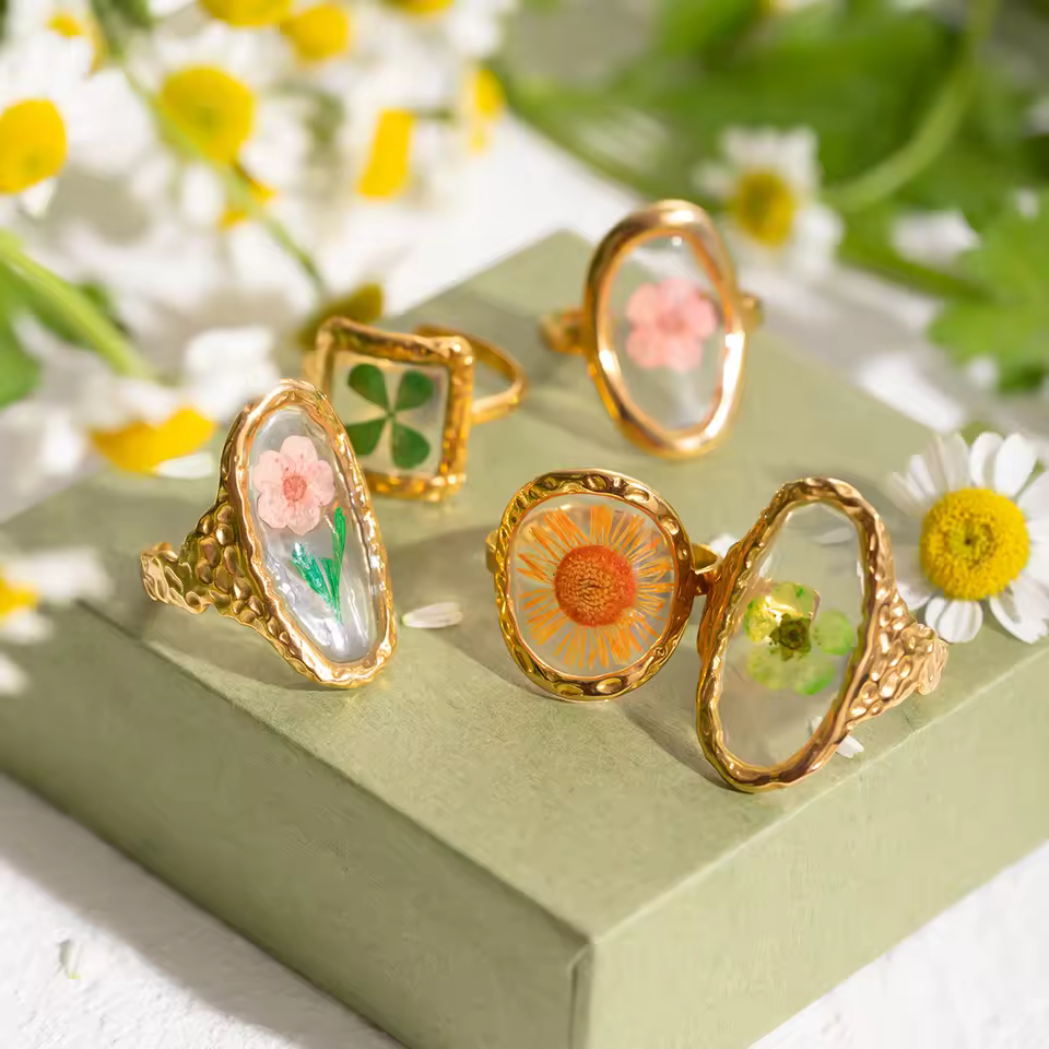 Waterproof Resin Sealed Colorfast Dried Sunflower Ring Gold Plated Stainless Steel Vivid Everlasting Flower Open Rings Wholesale