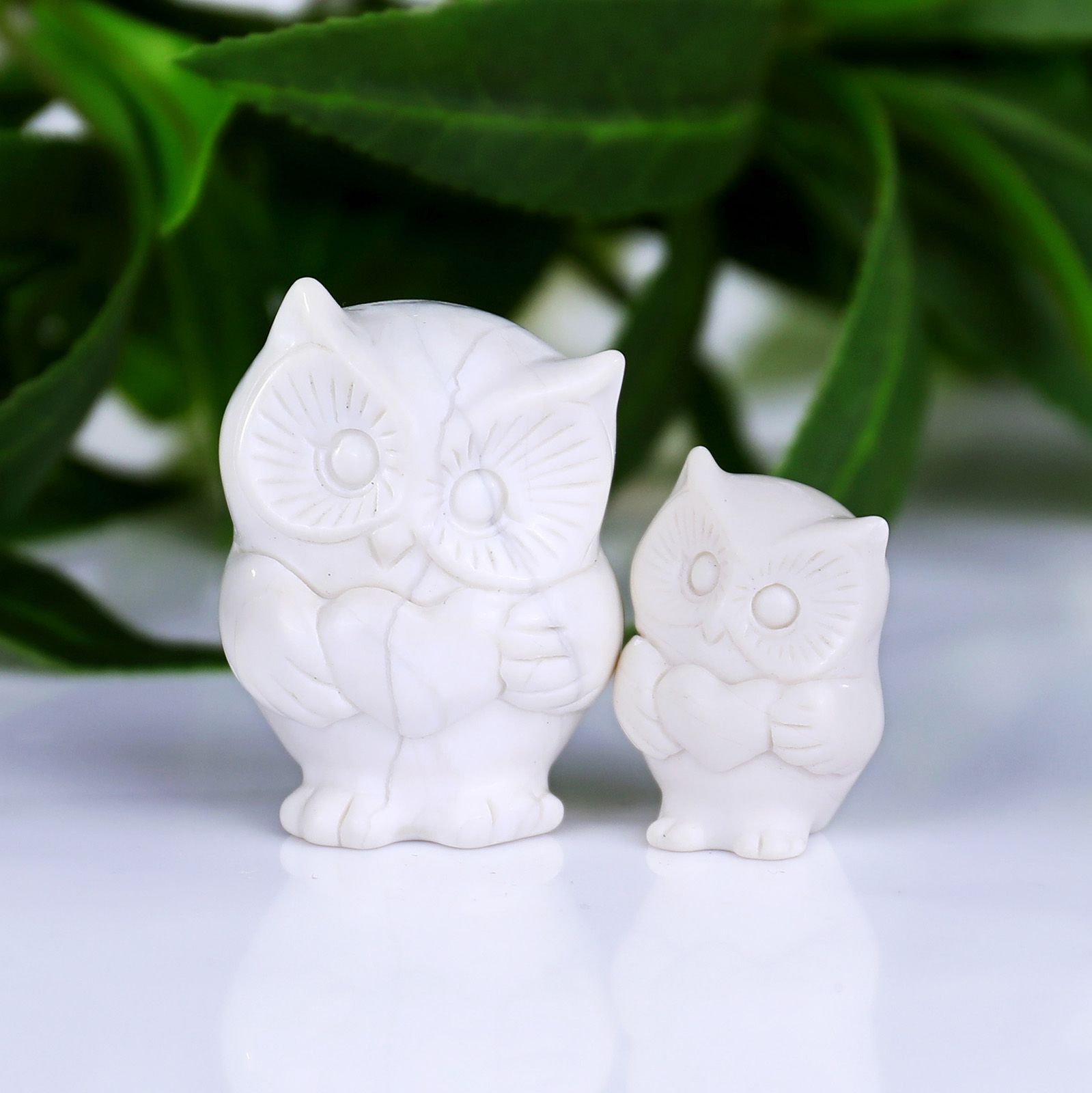 2 inch White Jade Baby Owl Figurine Hand-Crafted Natural Crystal Mini-Sculpture Ornament