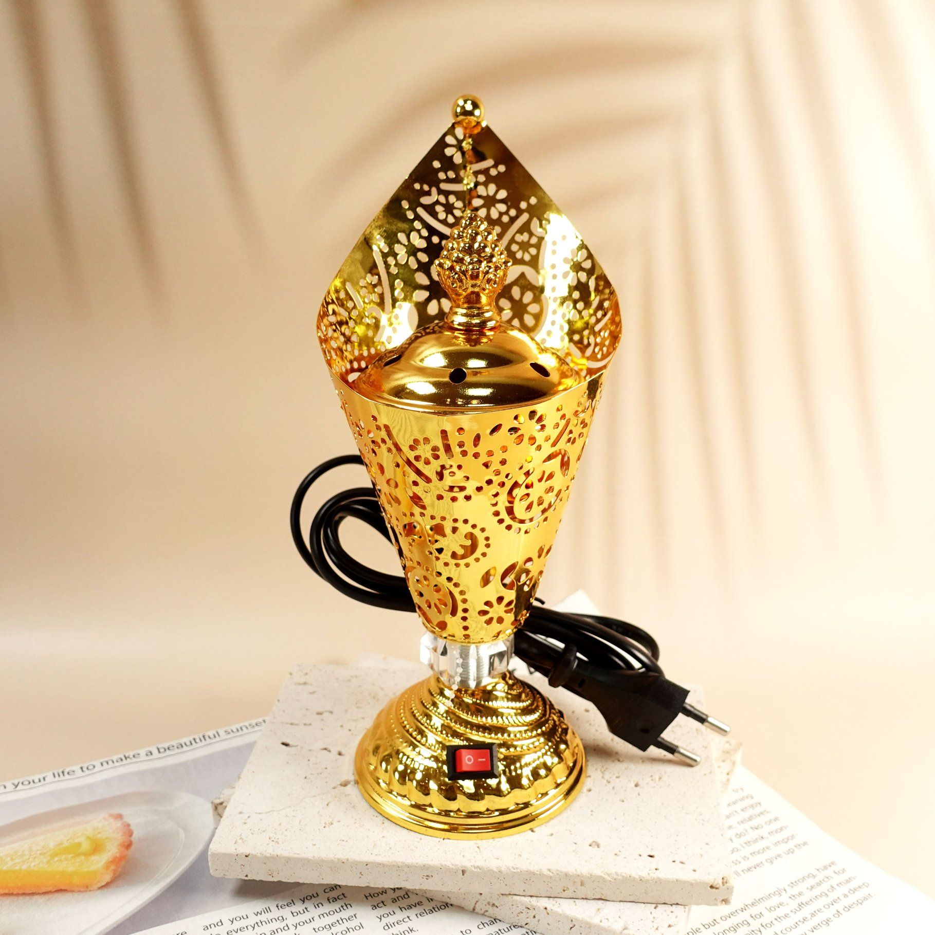 Best-Selling Volume Hollow Pattern Slanted Dubai Metal Incense Burner Home Party Decoration Gold Electric Arabic Incense Burner