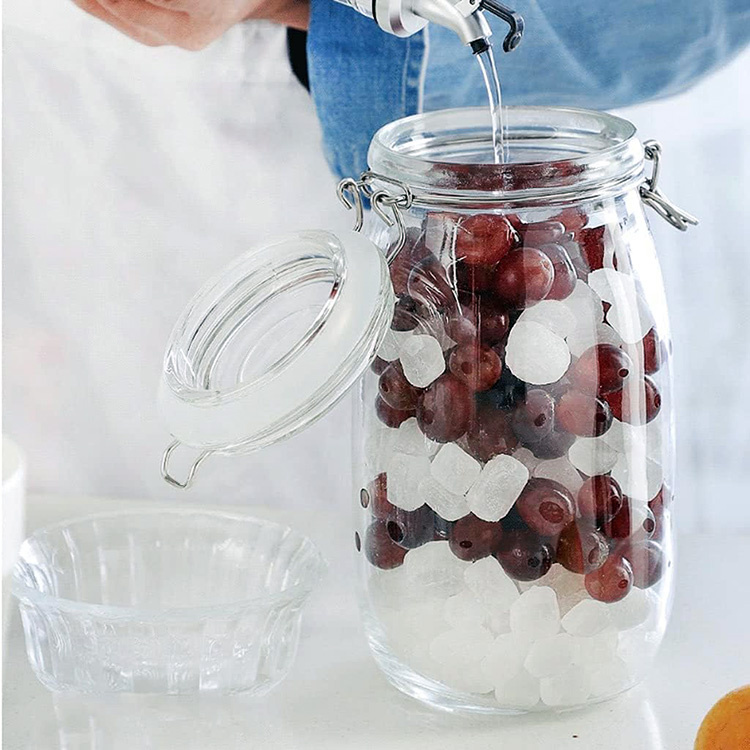 Airtight Canister Glass Container Kitchen Storage Jar with Clip Lock for Kitchen