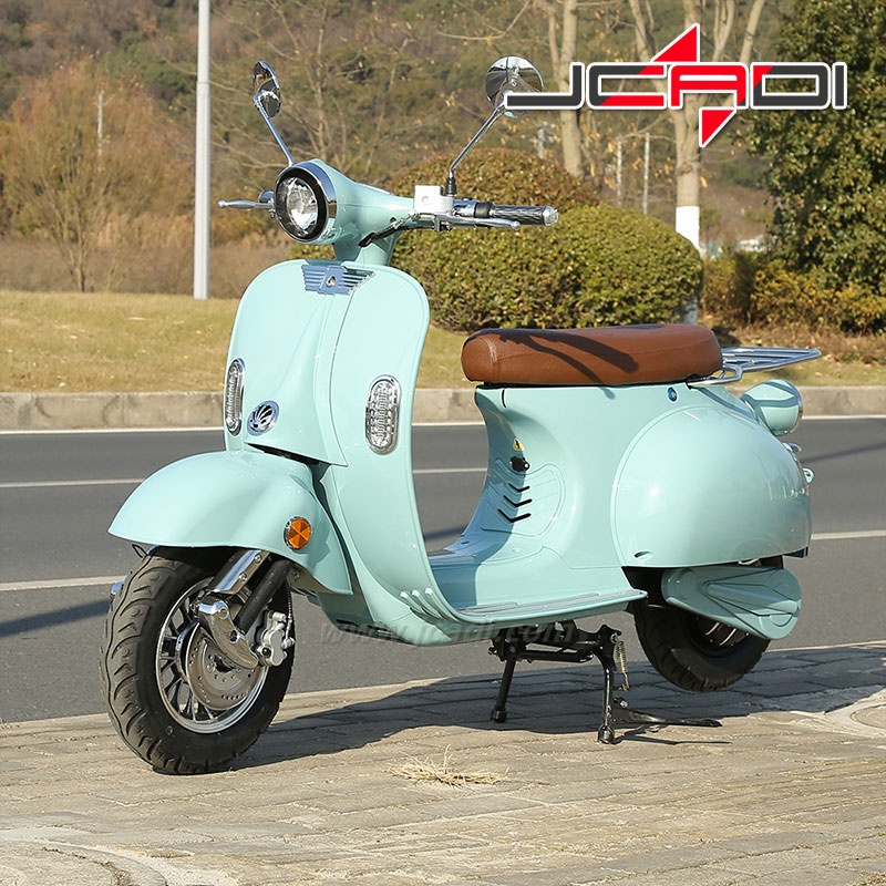 Retro Style Electric Scooter with Stylish Fast Performance Capabilities