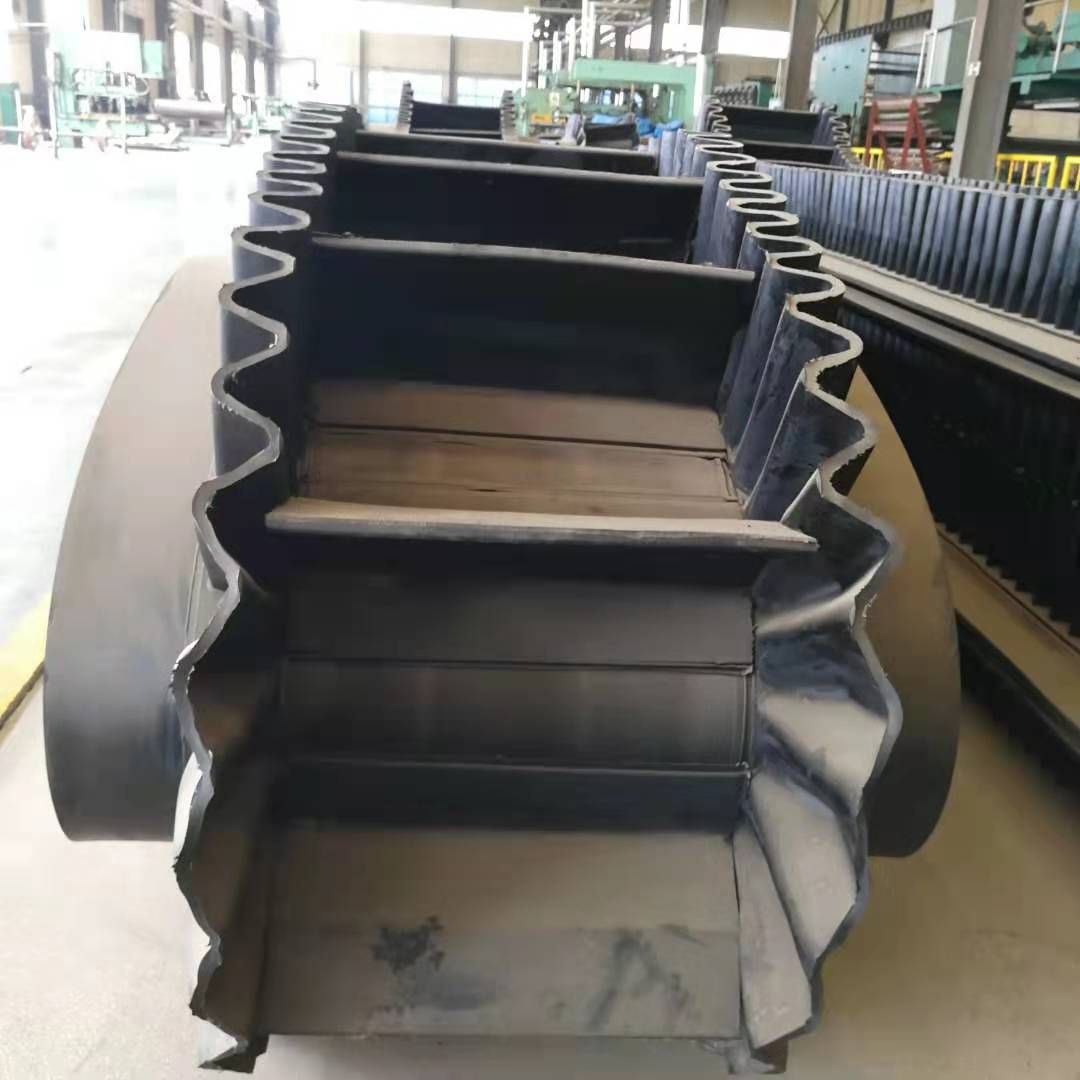 Ep100 Nn100 Ee100 Nn Ep Hot Sale Sidewall Rubber Conveyor Belt Made in Shandong Yokohama