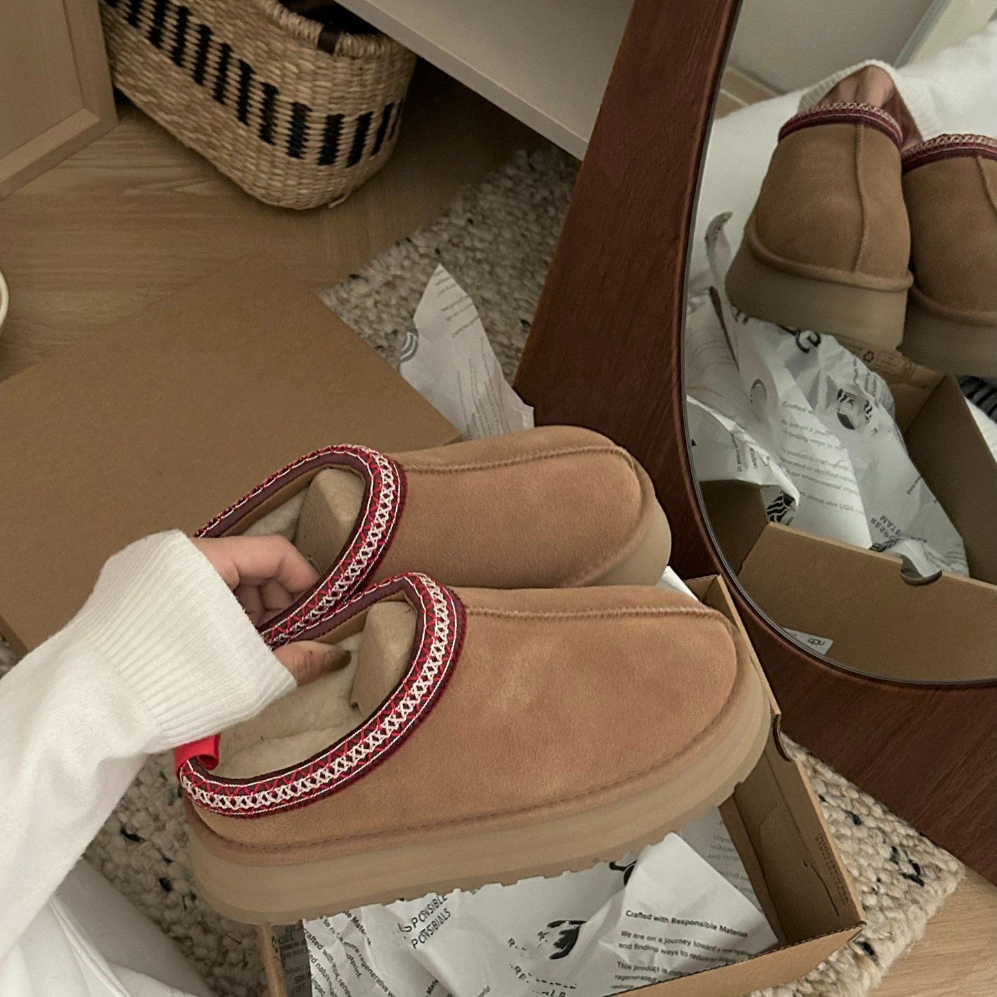 Wholesale Man Woman Ugly Designer Brand Shoes Fashion Winter Cute Fur Platform Snow Boots Slipper