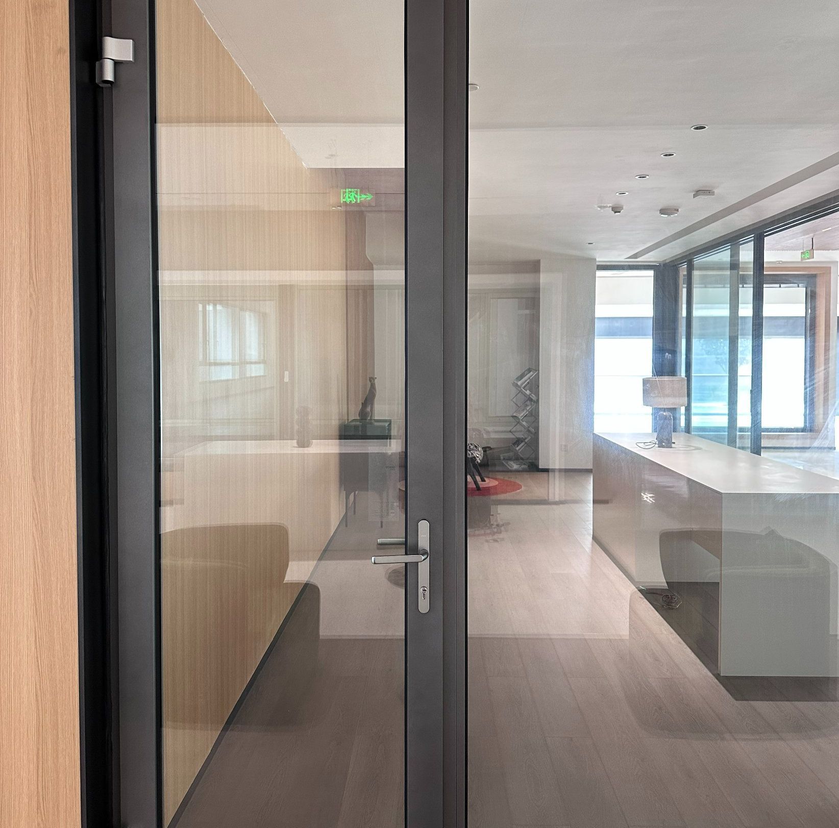 Minimalist Design Soundproof Thermal Break Aluminum with Insulated Glass Casement Door