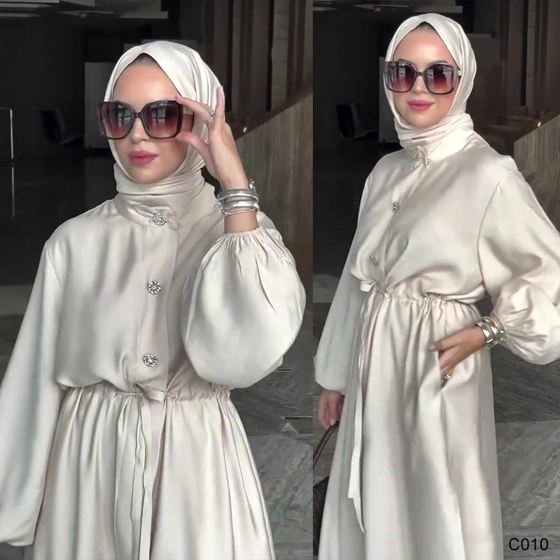 Elegant Modest Wear for Muslim Women: Stylish Tunic Abaya with Pants